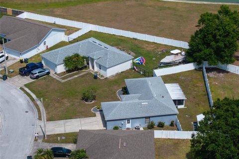 House in Mulberry, Florida 3 bedrooms, 115.2 sq.m. № 1618682 - photo 4