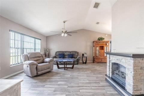 House in Mulberry, Florida 3 bedrooms, 115.2 sq.m. № 1618682 - photo 15