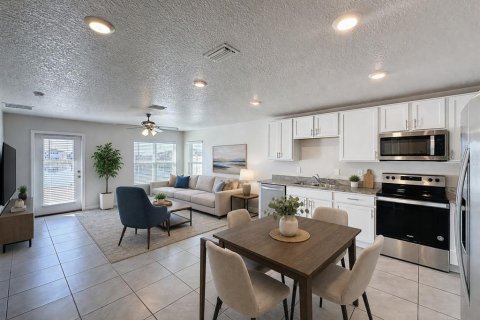 Купить виллу или дом в Парриш, Флорида 7 комнат, 130.62м2, № 2093009 - фото 6