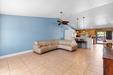 Villa ou maison à vendre à Coral Springs, Floride: 4 chambres, 158.86 m2 № 2390616 - photo 4