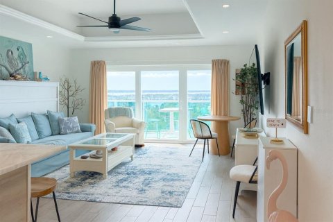 Condominio en venta en Clearwater, Florida, 1 dormitorio, 72 m2 № 1919120 - foto 4