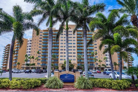 Condominio en venta en Clearwater, Florida, 1 dormitorio, 72 m2 № 1919120 - foto 28