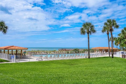 Condominio en venta en Clearwater, Florida, 1 dormitorio, 72 m2 № 1919120 - foto 3
