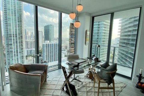Condo in Miami, Florida, 3 bedrooms  № 2038012 - photo 26