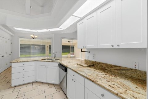 Casa en venta en Lakeland, Florida, 5 dormitorios, 255.11 m2 № 2151636 - foto 11
