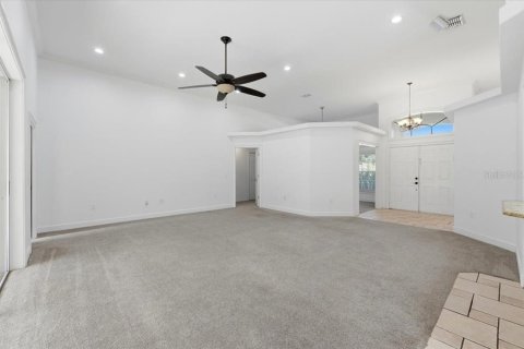 Casa en venta en Lakeland, Florida, 5 dormitorios, 255.11 m2 № 2151636 - foto 8