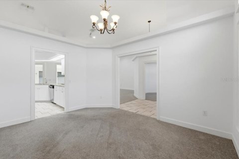 Casa en venta en Lakeland, Florida, 5 dormitorios, 255.11 m2 № 2151636 - foto 15