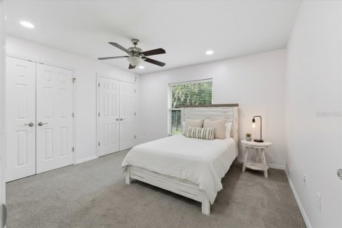 Casa en venta en Lakeland, Florida, 5 dormitorios, 255.11 m2 № 2151636 - foto 27
