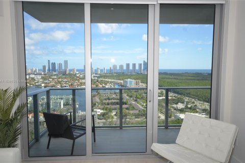 Condo in North Miami Beach, Florida, 2 bedrooms  № 1821818 - photo 23