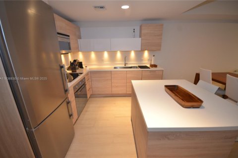 Condo in North Miami Beach, Florida, 2 bedrooms  № 1821818 - photo 8