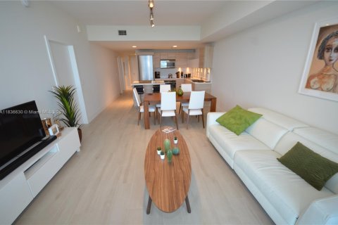 Condo in North Miami Beach, Florida, 2 bedrooms  № 1821818 - photo 15