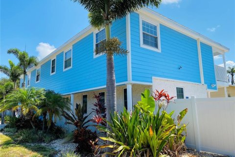 Villa ou maison à vendre à Gulfport, Floride: 5 chambres, 249.16 m2 № 2415060 - photo 2