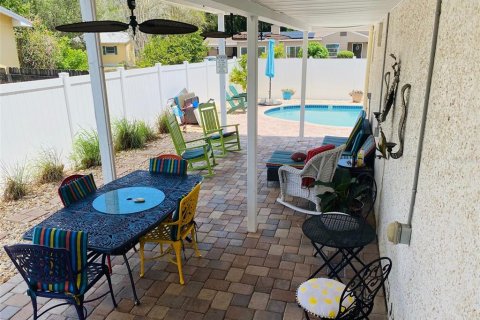 Villa ou maison à vendre à Gulfport, Floride: 5 chambres, 249.16 m2 № 2415060 - photo 9