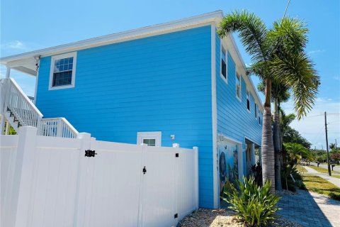 Villa ou maison à vendre à Gulfport, Floride: 5 chambres, 249.16 m2 № 2415060 - photo 3