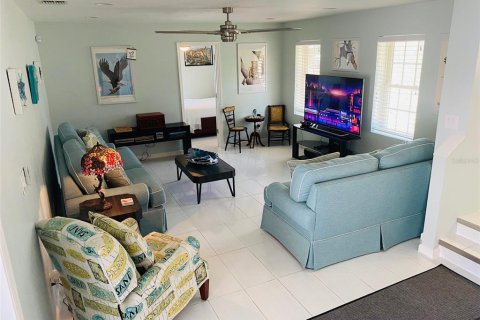 Villa ou maison à vendre à Gulfport, Floride: 5 chambres, 249.16 m2 № 2415060 - photo 30