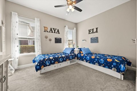 House in Orlando, Florida 5 bedrooms, 380.71 sq.m. № 2204944 - photo 28
