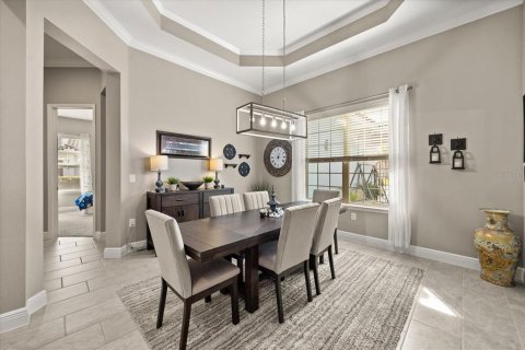 House in Orlando, Florida 5 bedrooms, 380.71 sq.m. № 2204944 - photo 7