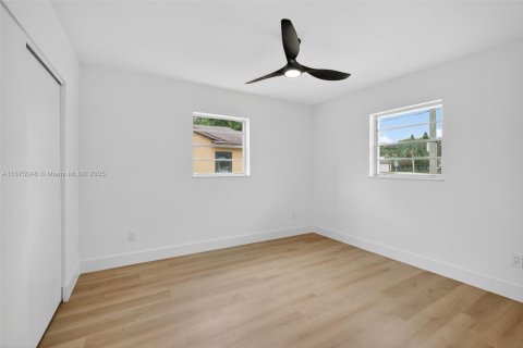 Villa ou maison à vendre à Port St. Lucie, Floride: 4 chambres, 194.07 m2 № 1927770 - photo 30