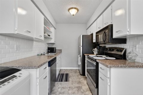 Купить кондоминиум в Холли Хилл, Флорида 3 комнаты, 88.44м2, № 1839796 - фото 5
