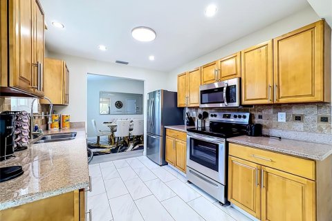 Villa ou maison à vendre à Sarasota, Floride: 3 chambres, 134.15 m2 № 2416522 - photo 18