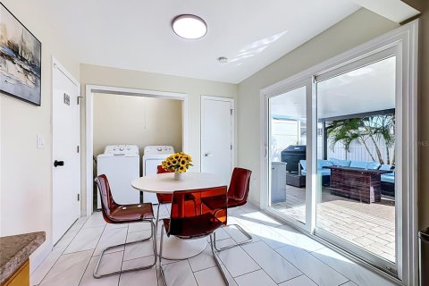 Villa ou maison à vendre à Sarasota, Floride: 3 chambres, 134.15 m2 № 2416522 - photo 19
