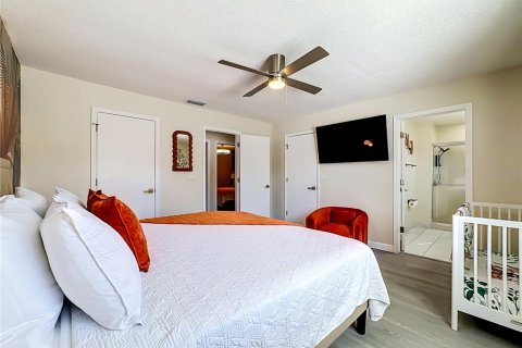 Villa ou maison à vendre à Sarasota, Floride: 3 chambres, 134.15 m2 № 2416522 - photo 29