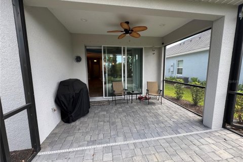 House in Sarasota, Florida 2 bedrooms, 141.86 sq.m. № 1613774 - photo 20