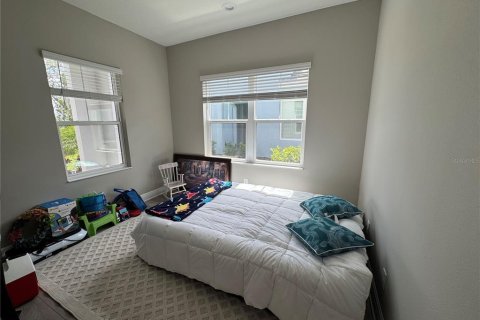 House in Sarasota, Florida 2 bedrooms, 141.86 sq.m. № 1613774 - photo 16