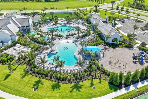 House in Sarasota, Florida 2 bedrooms, 141.86 sq.m. № 1613774 - photo 29
