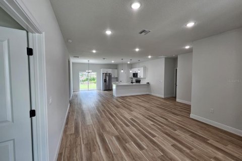 House in Ocala, Florida 4 bedrooms, 170.29 sq.m. № 1636263 - photo 4