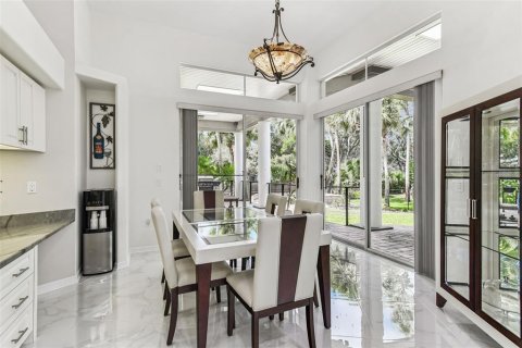 Casa en venta en Tarpon Springs, Florida, 4 dormitorios, 348.94 m2 № 2236178 - foto 19