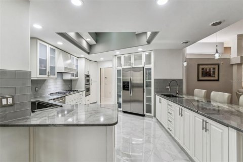 Casa en venta en Tarpon Springs, Florida, 4 dormitorios, 348.94 m2 № 2236178 - foto 17