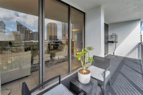 Condo in Sunny Isles Beach, Florida, 2 bedrooms  № 1700286 - photo 28
