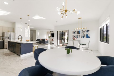 Casa en venta en Ave Maria, Florida, 4 dormitorios № 1927610 - foto 4