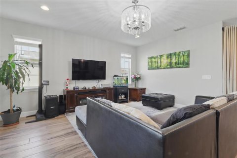 House in Wesley Chapel, Florida 4 bedrooms, 341.69 sq.m. № 1557179 - photo 14