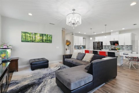 House in Wesley Chapel, Florida 4 bedrooms, 341.69 sq.m. № 1557179 - photo 13