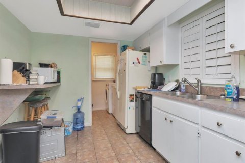 Villa ou maison à vendre à Largo, Floride: 2 chambres, 97.83 m2 № 1857945 - photo 28