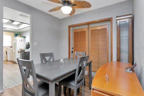 Villa ou maison à vendre à Largo, Floride: 2 chambres, 97.83 m2 № 1857945 - photo 27