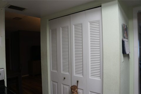 Villa ou maison à vendre à Largo, Floride: 2 chambres, 97.83 m2 № 1857945 - photo 17