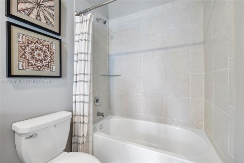 Touwnhouse à vendre à Homestead, Floride: 3 chambres, 149.76 m2 № 2031152 - photo 12