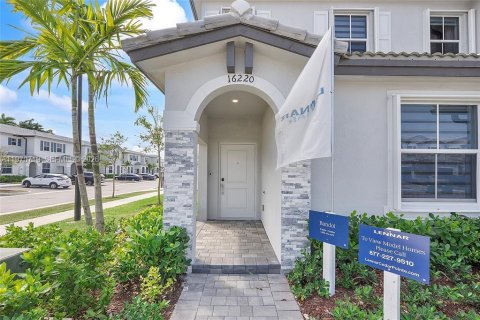 Touwnhouse à vendre à Homestead, Floride: 3 chambres, 149.76 m2 № 2031152 - photo 3