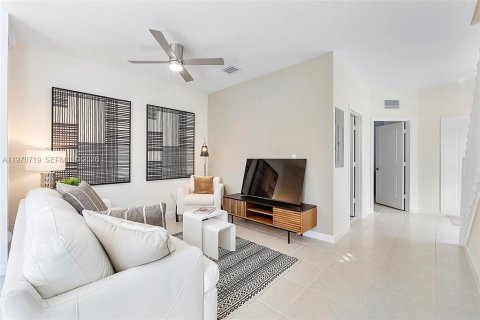 Touwnhouse à vendre à Homestead, Floride: 3 chambres, 149.76 m2 № 2031152 - photo 15
