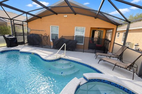 House in Davenport, Florida 4 bedrooms, 154.68 sq.m. № 2421852 - photo 4