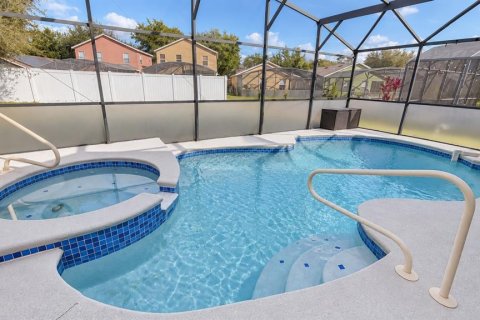 House in Davenport, Florida 4 bedrooms, 154.68 sq.m. № 2421852 - photo 3