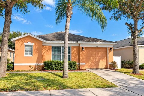 House in Davenport, Florida 4 bedrooms, 154.68 sq.m. № 2421852