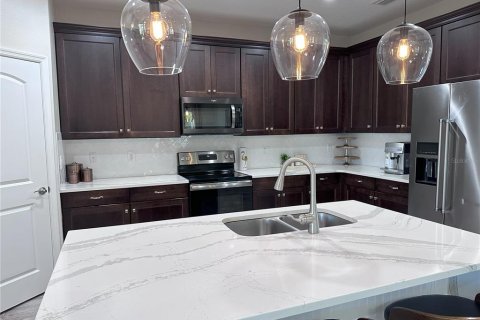House in New Port Richey, Florida 4 bedrooms, 190.64 sq.m. № 1583817 - photo 28