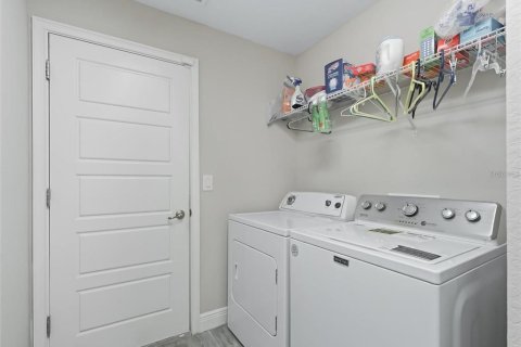House in Ocala, Florida 3 bedrooms, 188.96 sq.m. № 1679663 - photo 20