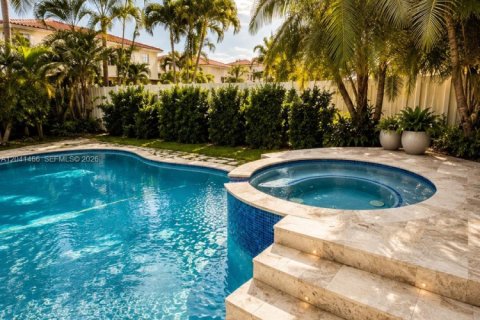 House in Weston, Florida 5 bedrooms, 257.06 sq.m. № 2184308 - photo 4