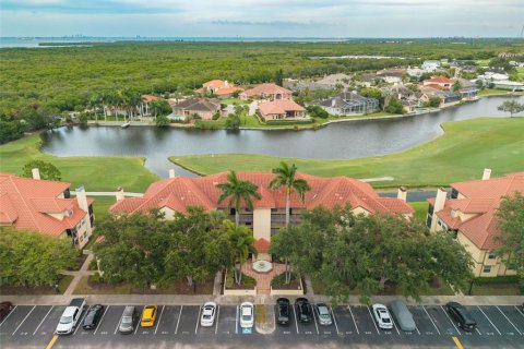 Condo in Clearwater, Florida, 2 bedrooms  № 2223711 - photo 2