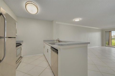 Condo in Clearwater, Florida, 2 bedrooms  № 2223711 - photo 17
